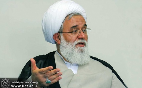 طلاب به صورت عملی مروج بیانیه گام دوم انقلاب در جامعه باشند