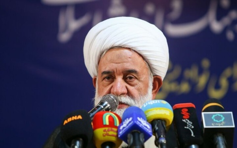 جبهه جهانی مقاومت باید تشکیل و قوی شود